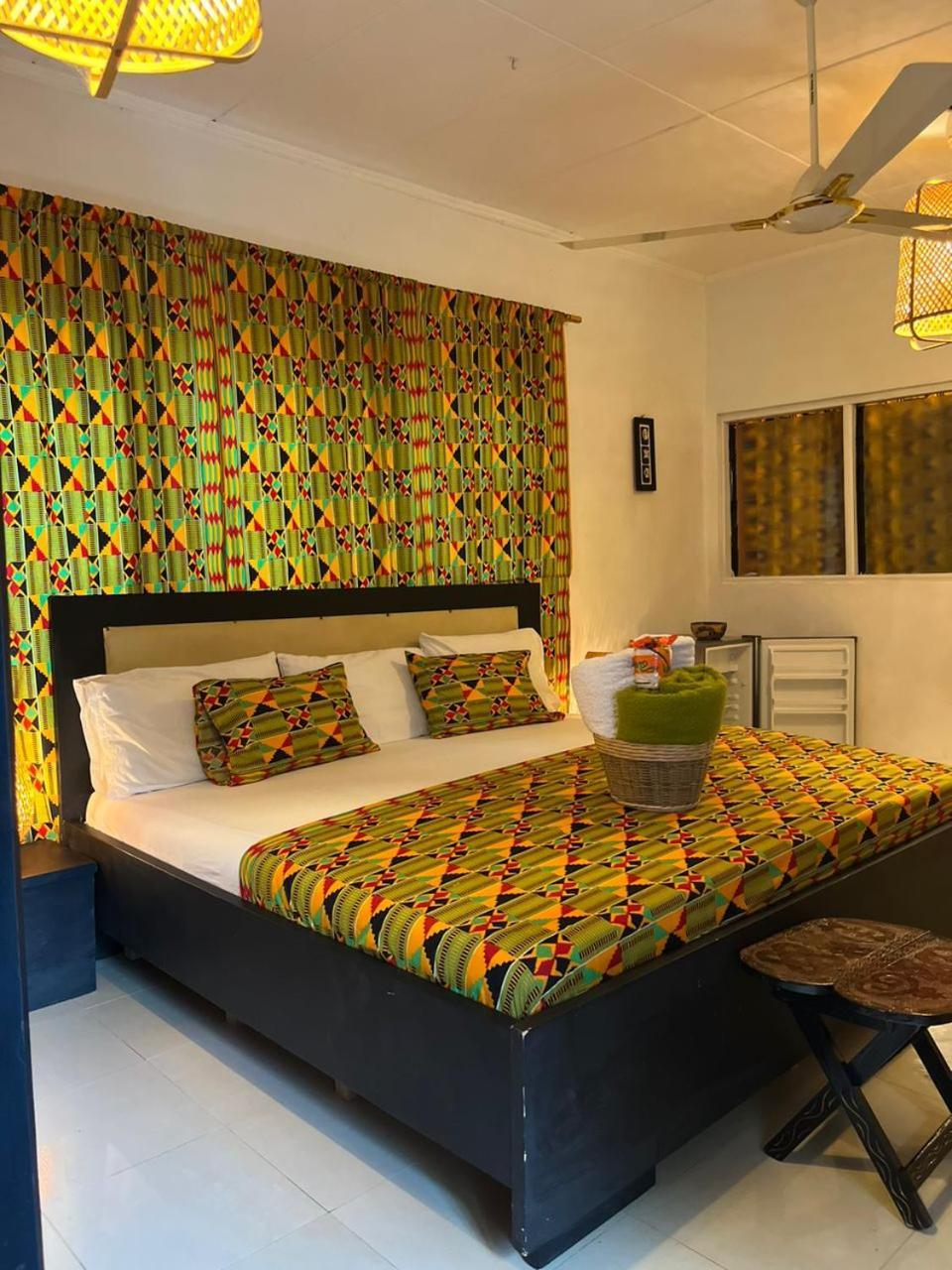 African Treasure Beach Resort Kokrobite Exteriör bild