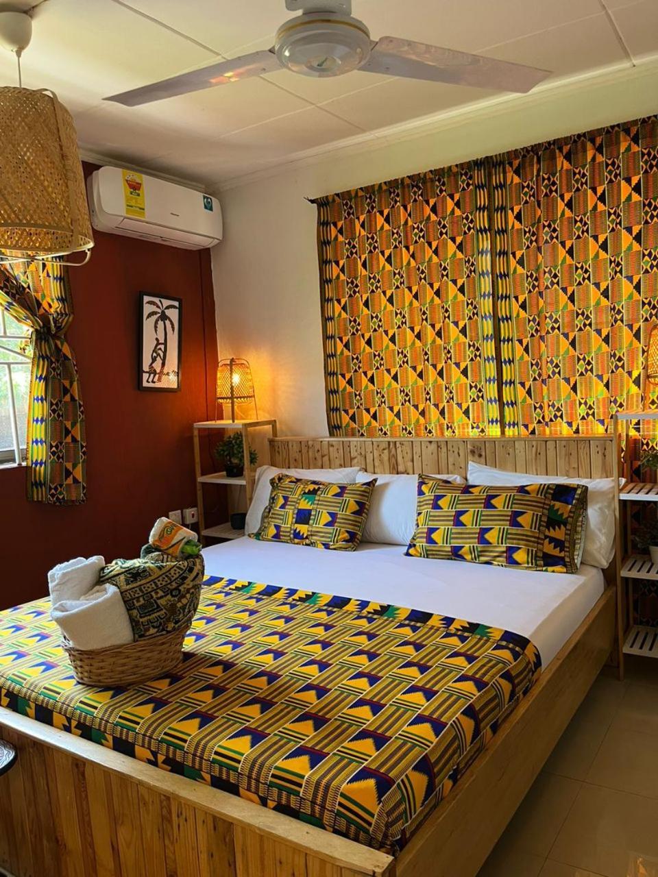 African Treasure Beach Resort Kokrobite Exteriör bild